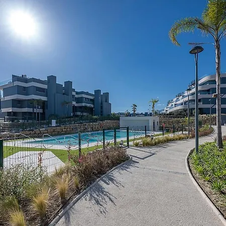 Magnificent 3-bedroom Apartment, Terrace, Sauna And Swimming Pools Estepona