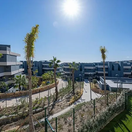 Apartment Magnificent 3-bedroom Apartment, Terrace, Sauna And Swimming Pools Estepona
