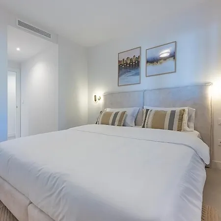 Magnificent 3-bedroom Apartment, Terrace, Sauna And Swimming Pools Apartment