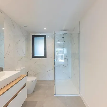 Apartment Magnificent 3-bedroom Apartment, Terrace, Sauna And Swimming Pools *