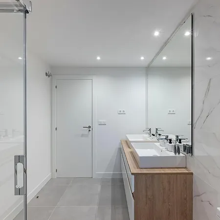 Apartment Magnificent 3-bedroom Apartment, Terrace, Sauna And Swimming Pools Estepona