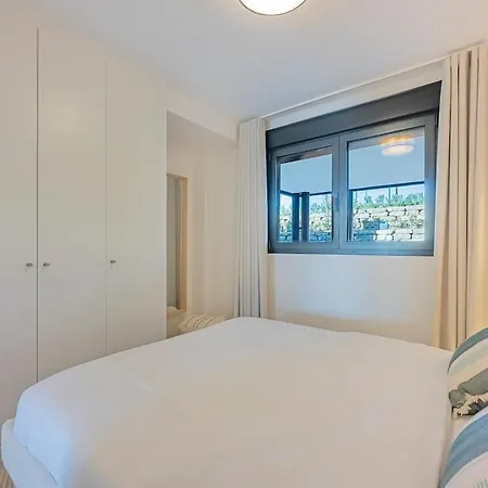 Magnificent 3-bedroom Apartment, Terrace, Sauna And Swimming Pools *