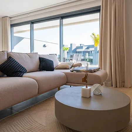 Magnificent 3-bedroom Apartment, Terrace, Sauna And Swimming Pools * Estepona
