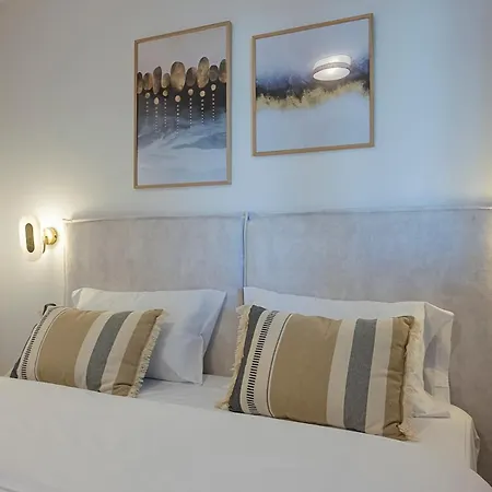Apartment Magnificent 3-bedroom Apartment, Terrace, Sauna And Swimming Pools