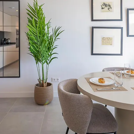 Magnificent 3-bedroom Apartment, Terrace, Sauna And Swimming Pools *