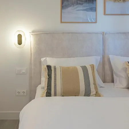 Magnificent 3-bedroom Apartment, Terrace, Sauna And Swimming Pools Apartment