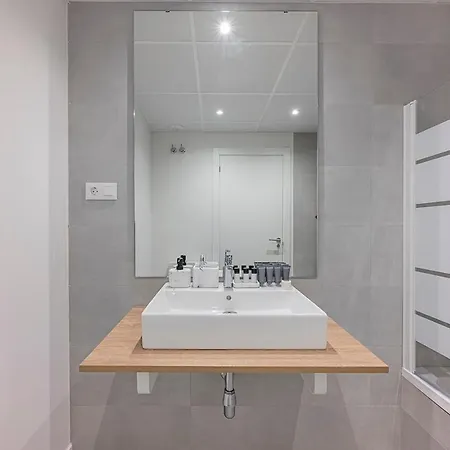 Apartment Magnificent 3-bedroom Apartment, Terrace, Sauna And Swimming Pools