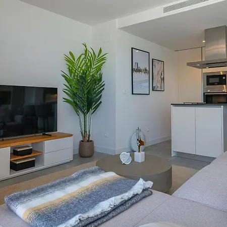 Magnificent 3-bedroom Apartment, Terrace, Sauna And Swimming Pools *