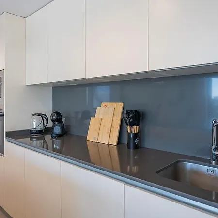 Magnificent 3-bedroom Apartment, Terrace, Sauna And Swimming Pools * Estepona